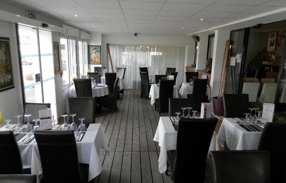 Brit Hotel Hermes 30/42