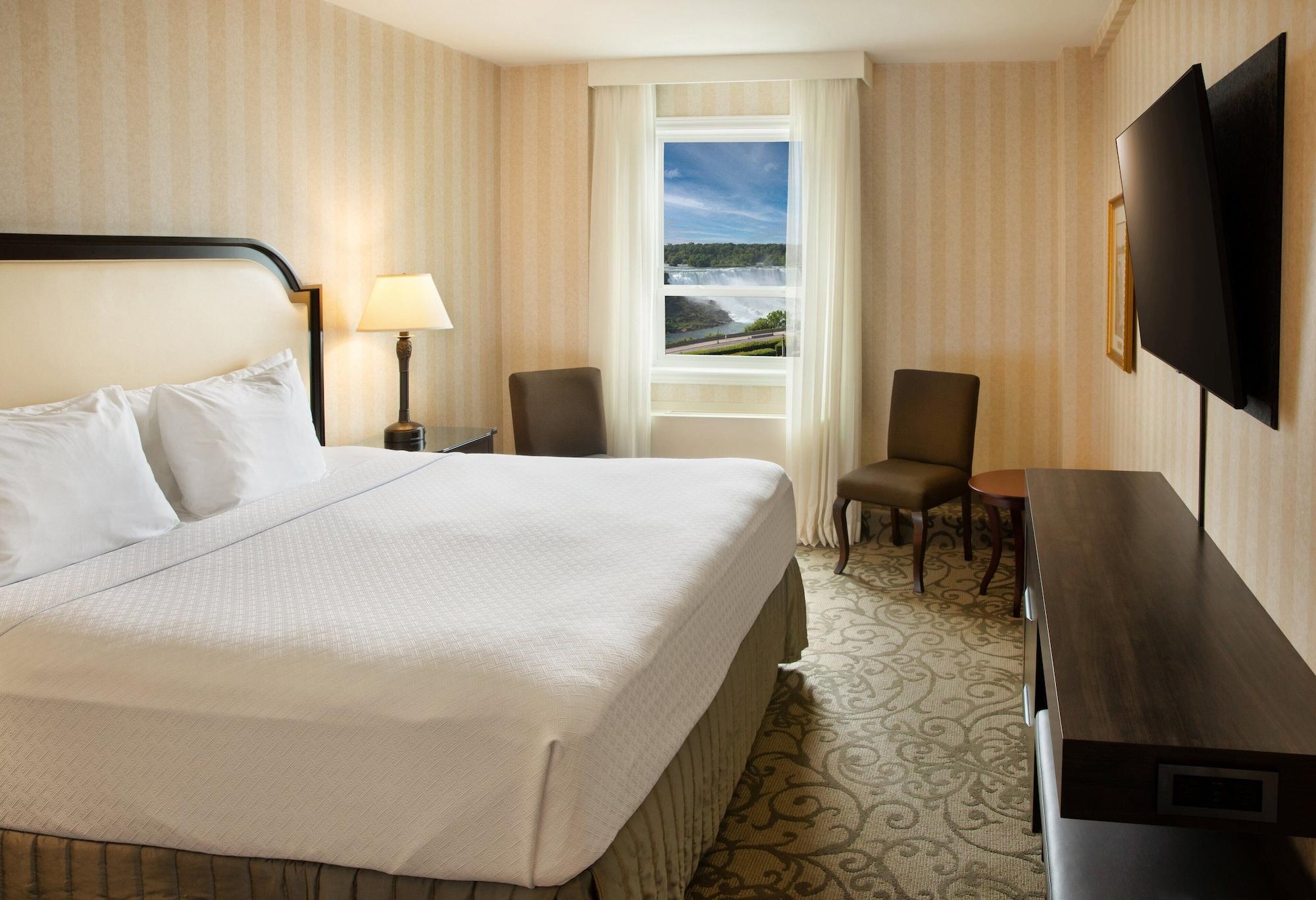 Standard, King Bed, Falls View