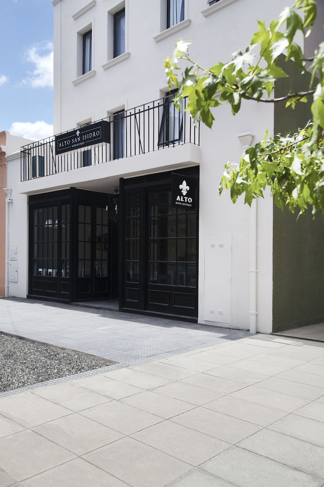 Alto San Isidro 40/41
