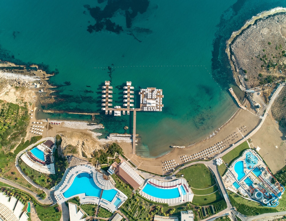 Elexus Hotel Resort & SPA & Casino 43/50
