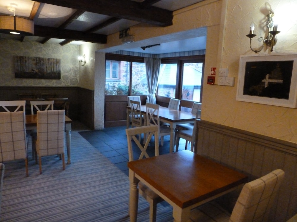 The Liscawn Hotel 45/67