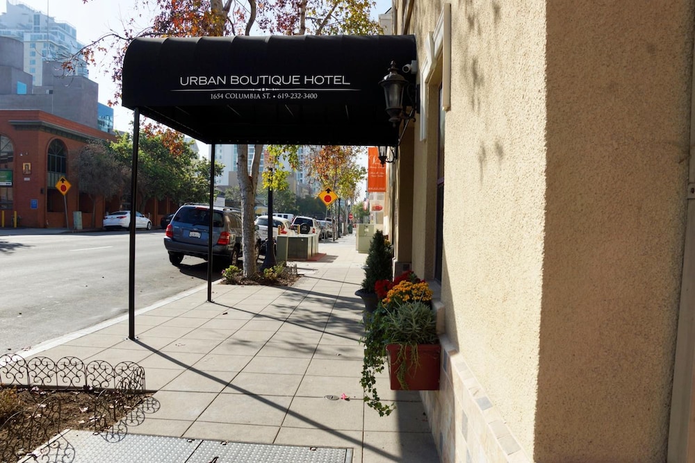 Urban Boutique Hotel 76/82