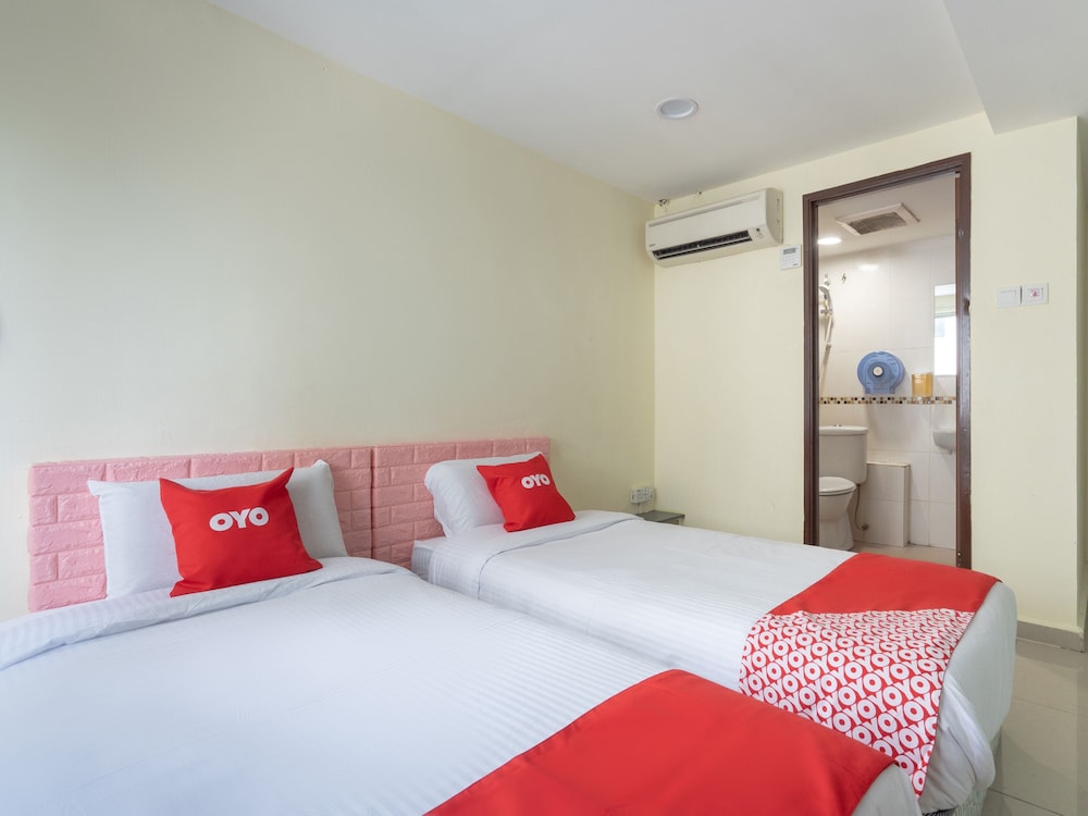 OYO 89717 Budget Star Hotel 9/32