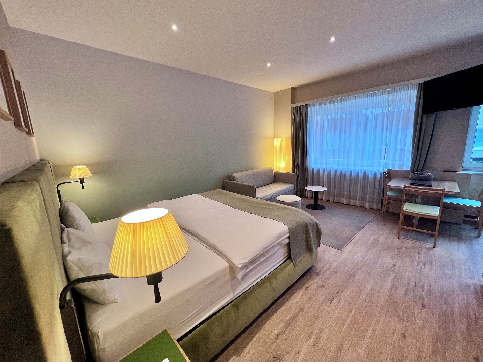 Elisabeth, Deluxe, Apartment, King Bed, Sofa