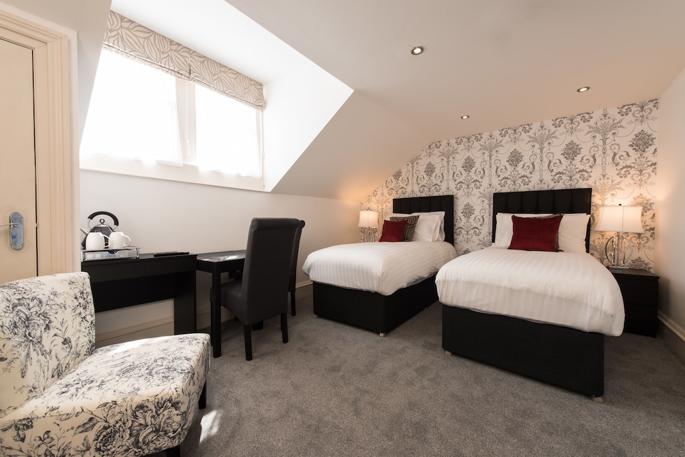 Royal Princes Suites 5/37