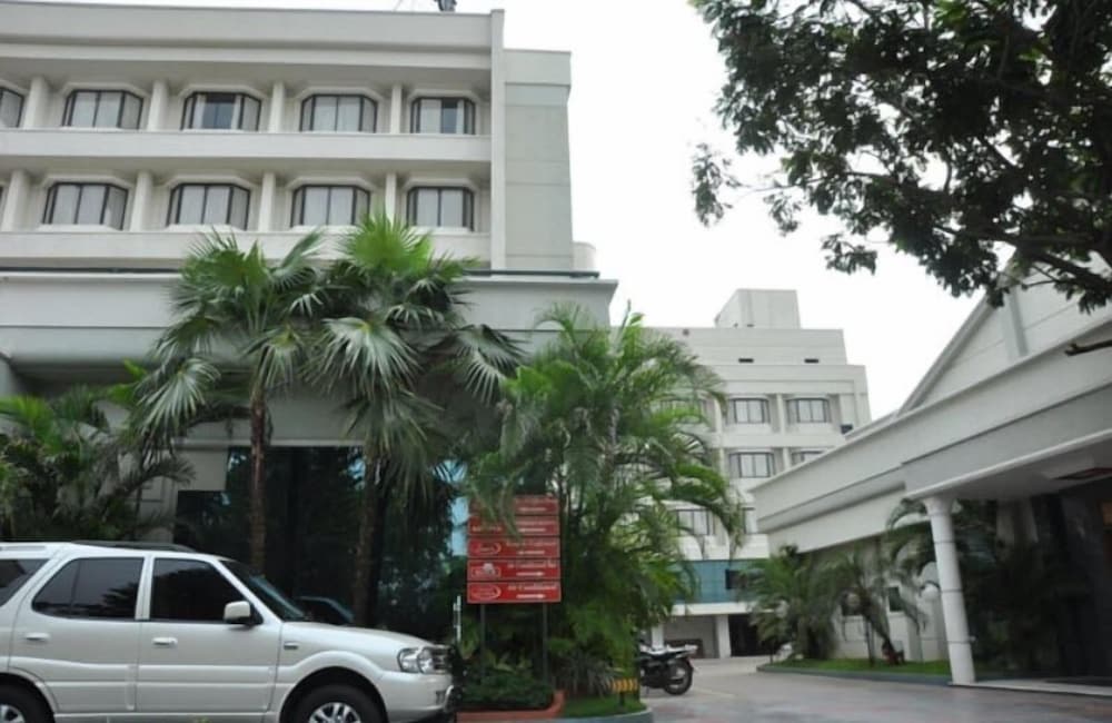 Hotel Cenneys Gateway 43/49