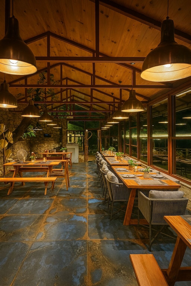 Latitude 29 By The Lake Resort 21/50