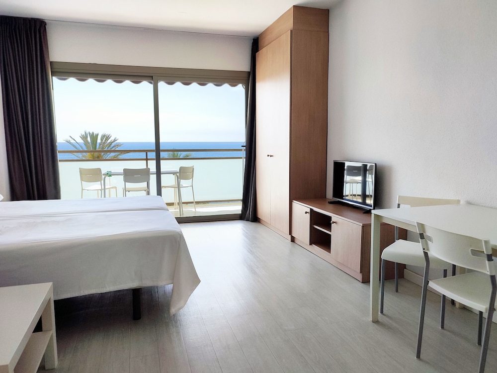 Apartamentos Atlantida 46/70
