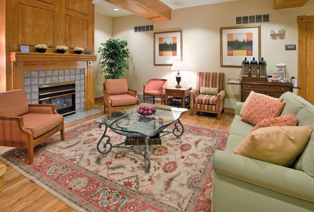 Garner Hotel Birch Run - Frankenmuth Area by IHG 35/58