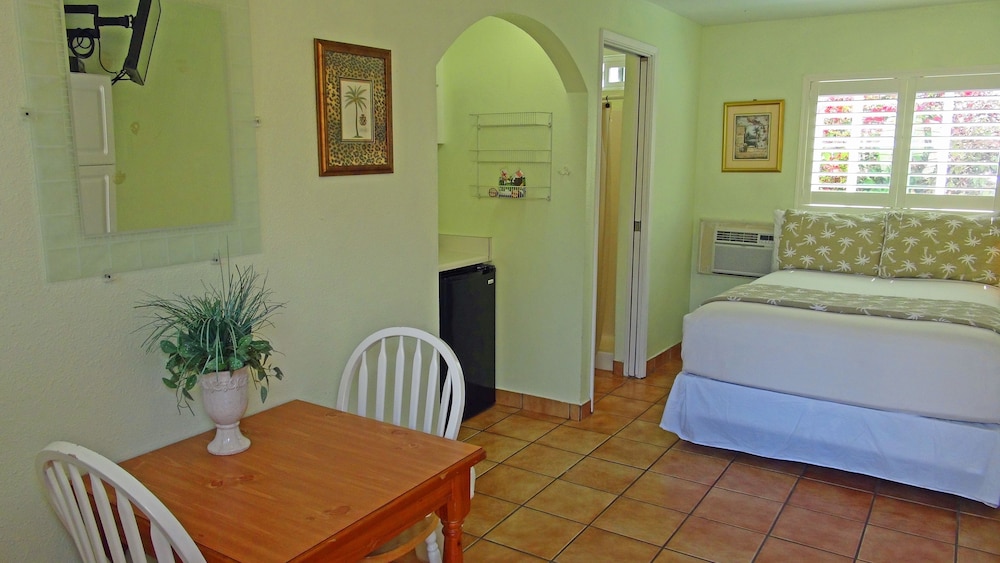 Leucadia Beach Inn 14/52