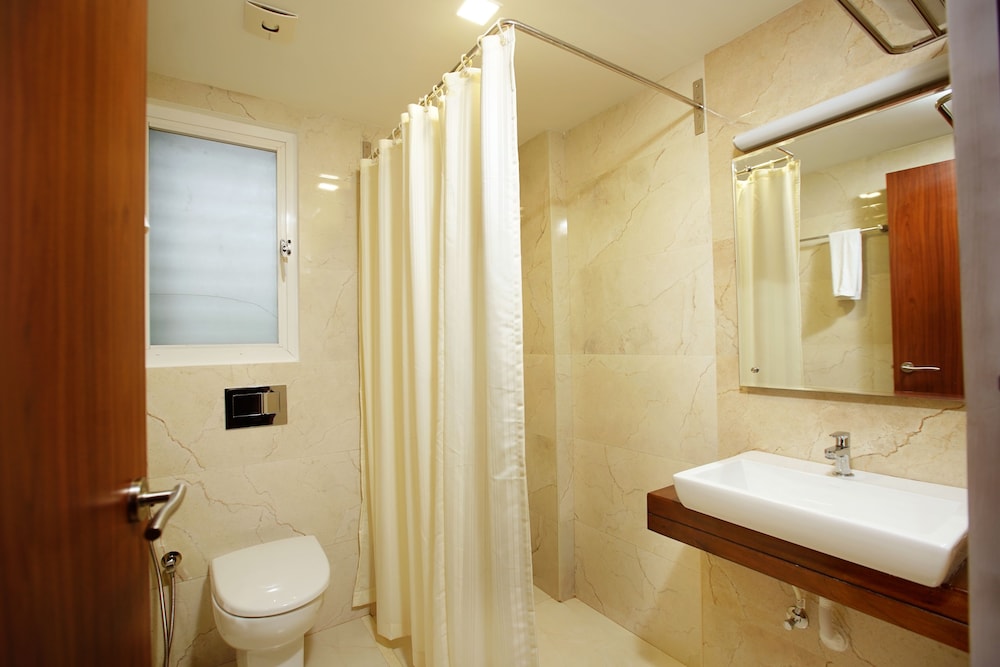 Niko Hotels 33/36