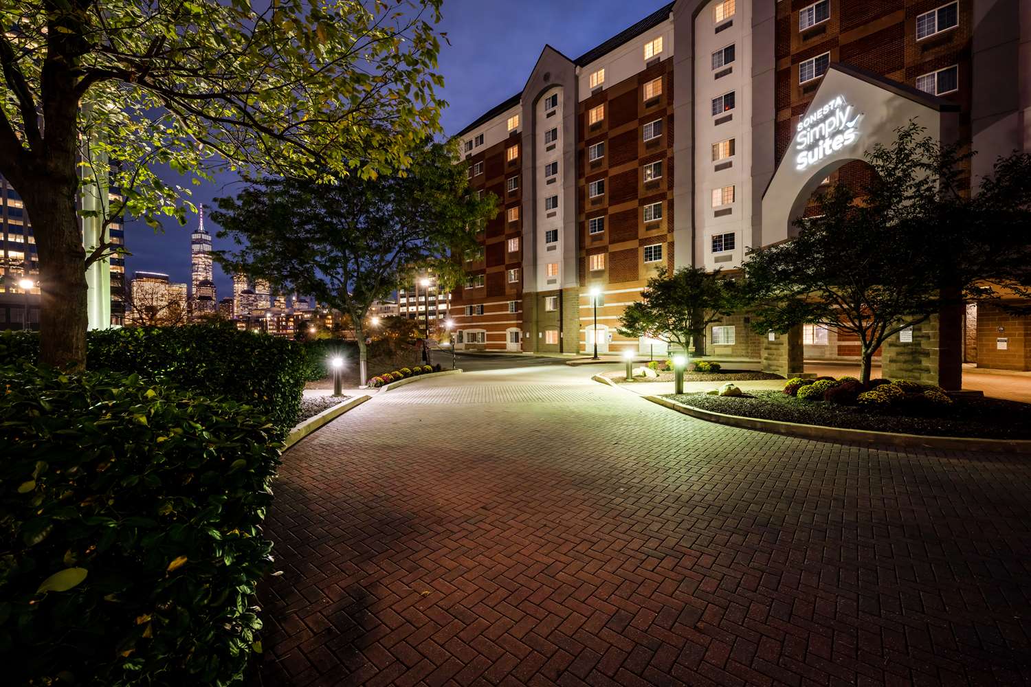 Sonesta Simply Suites Jersey City 2/42