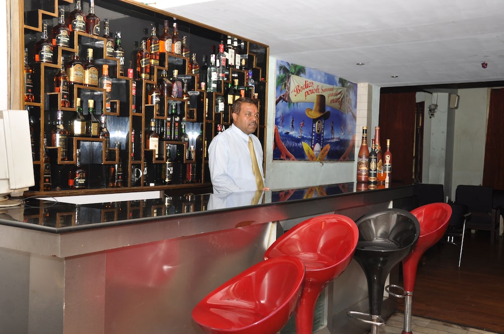 HOTEL RISHI REGENCY 25/32