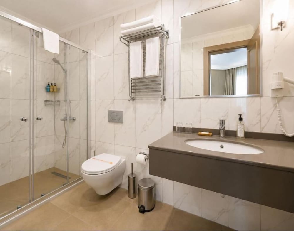 Hotel Seraglio 69/70