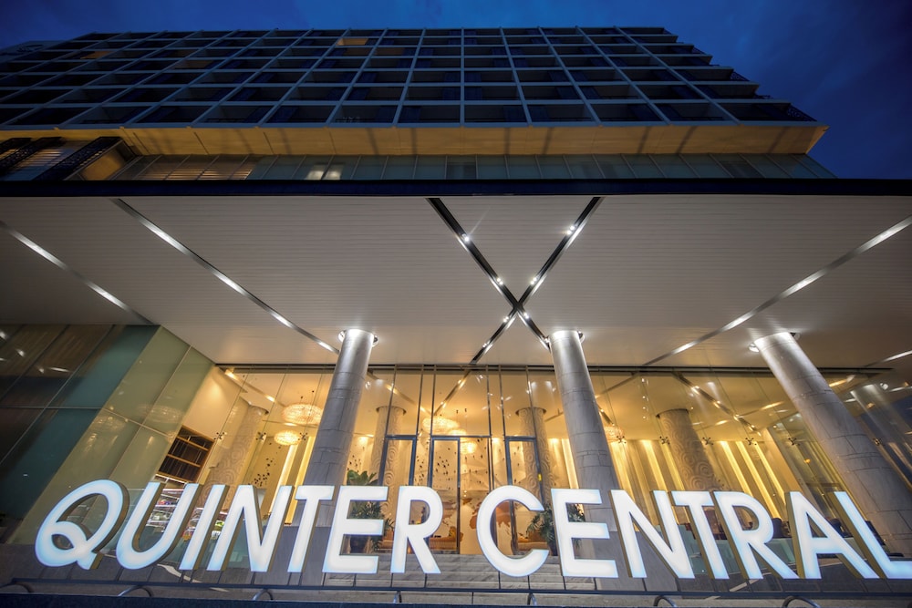 Quinter Central Nha Trang 1/50