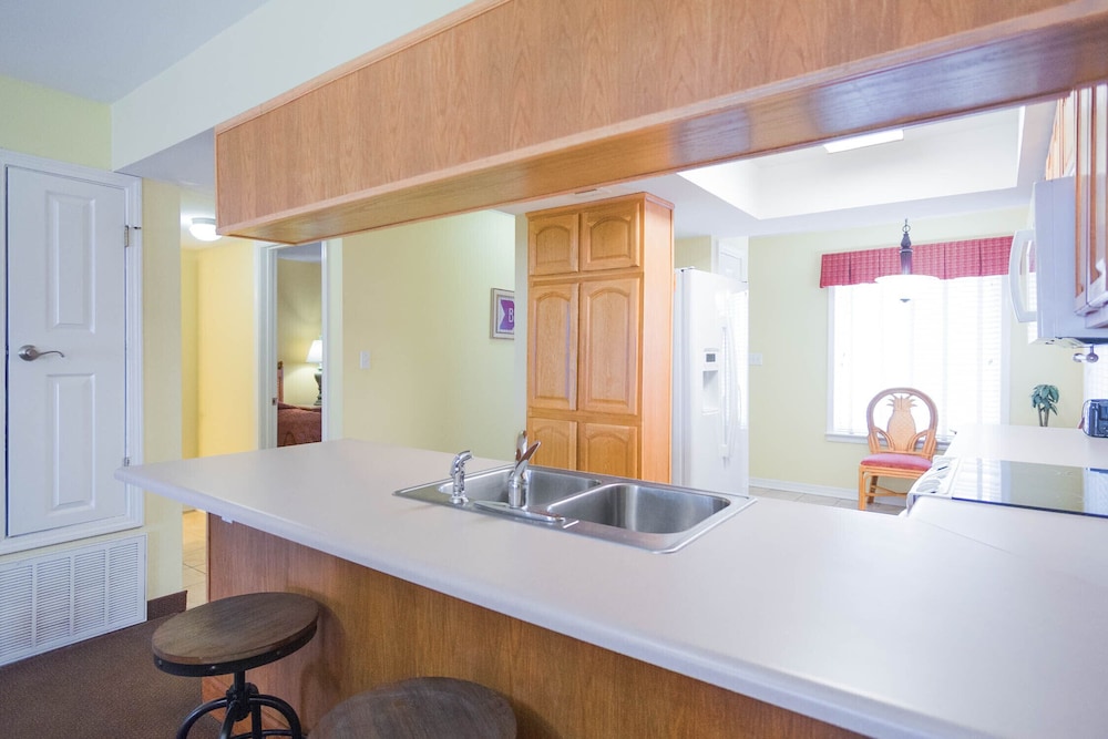 Soundside Holiday Beach Resort 15/64