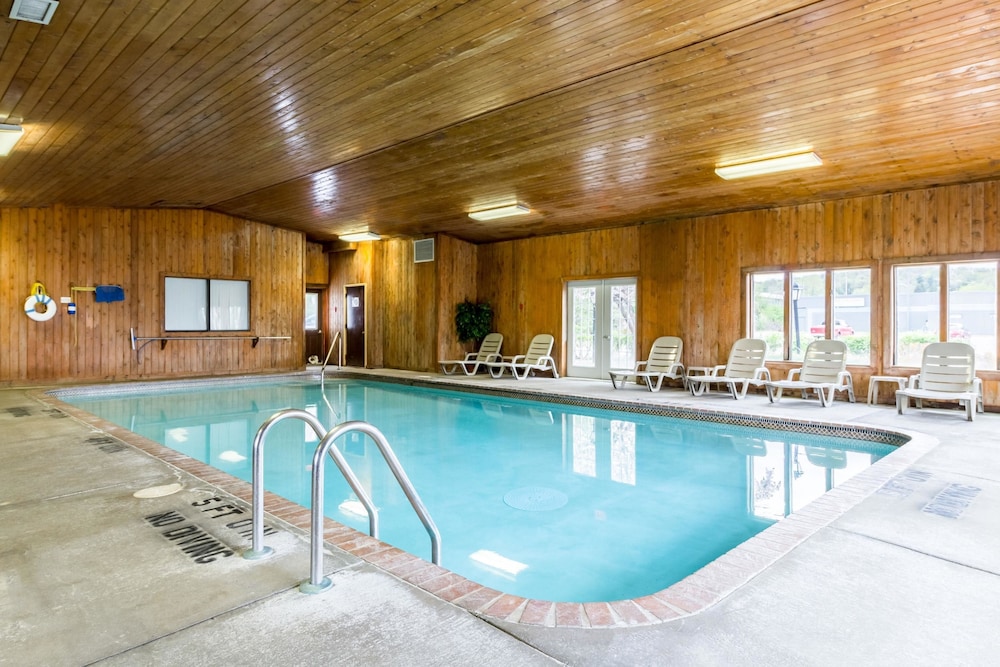 Rodeway Inn Red Wing, MN 3/44