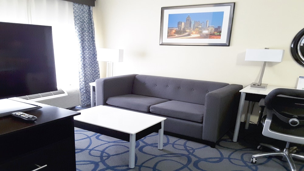 Holiday Inn Express Hotel Suites Lawrenceville 30/49