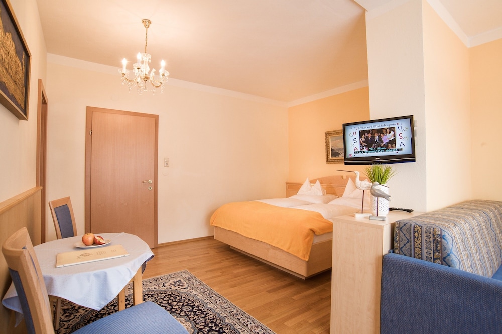 Hotel Alpenblick 27/79
