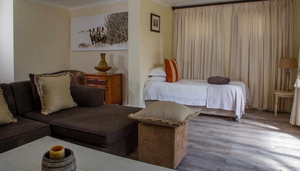 Summit Place Guesthouse 44/72