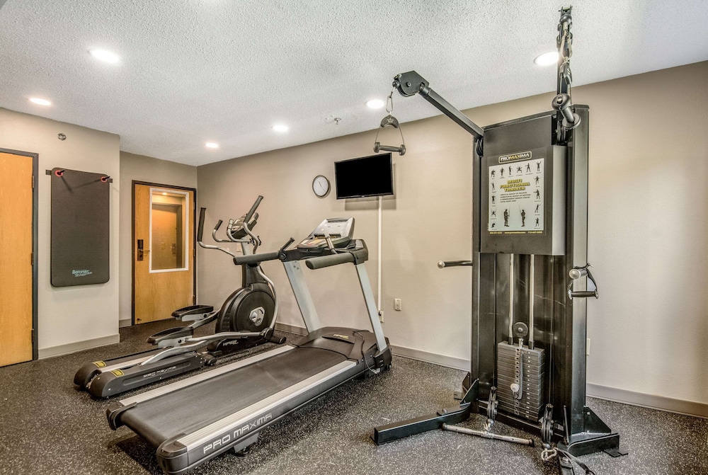 Sleep Inn Fort Mill near Carowinds Blvd. 30/46