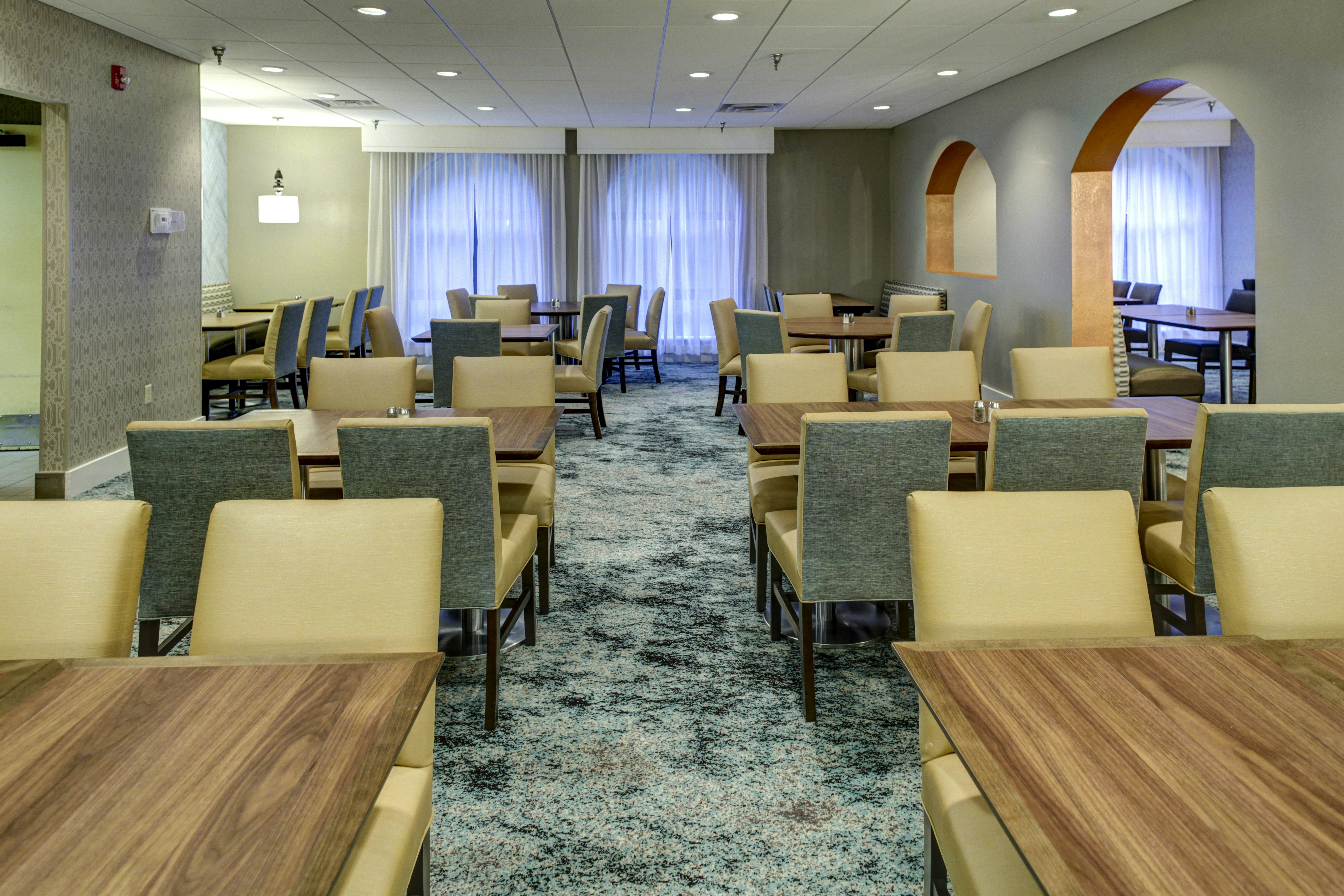 Embassy Suites Williamsburg 39/55