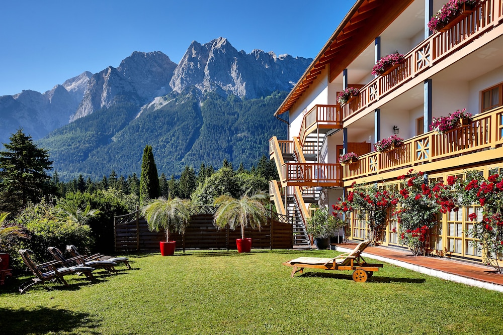 Romantik Alpenhotel Waxenstein 39/47