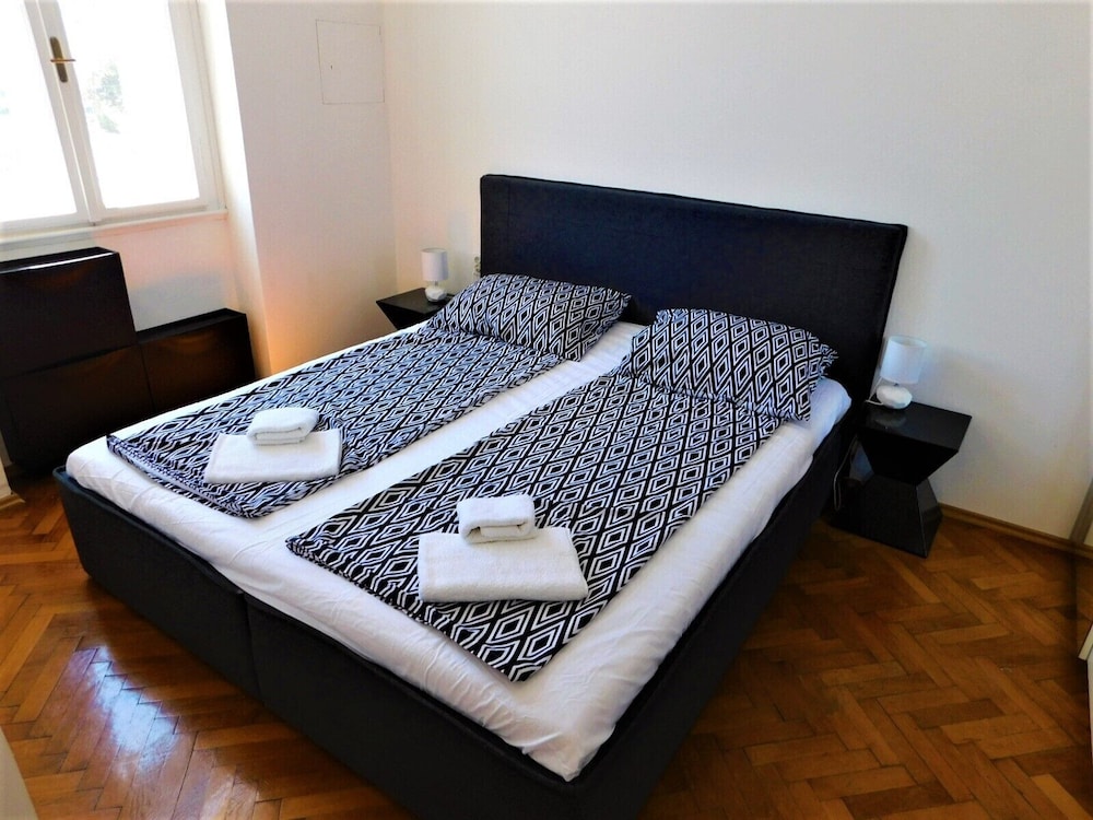 APARTMENTS IVO 7/43
