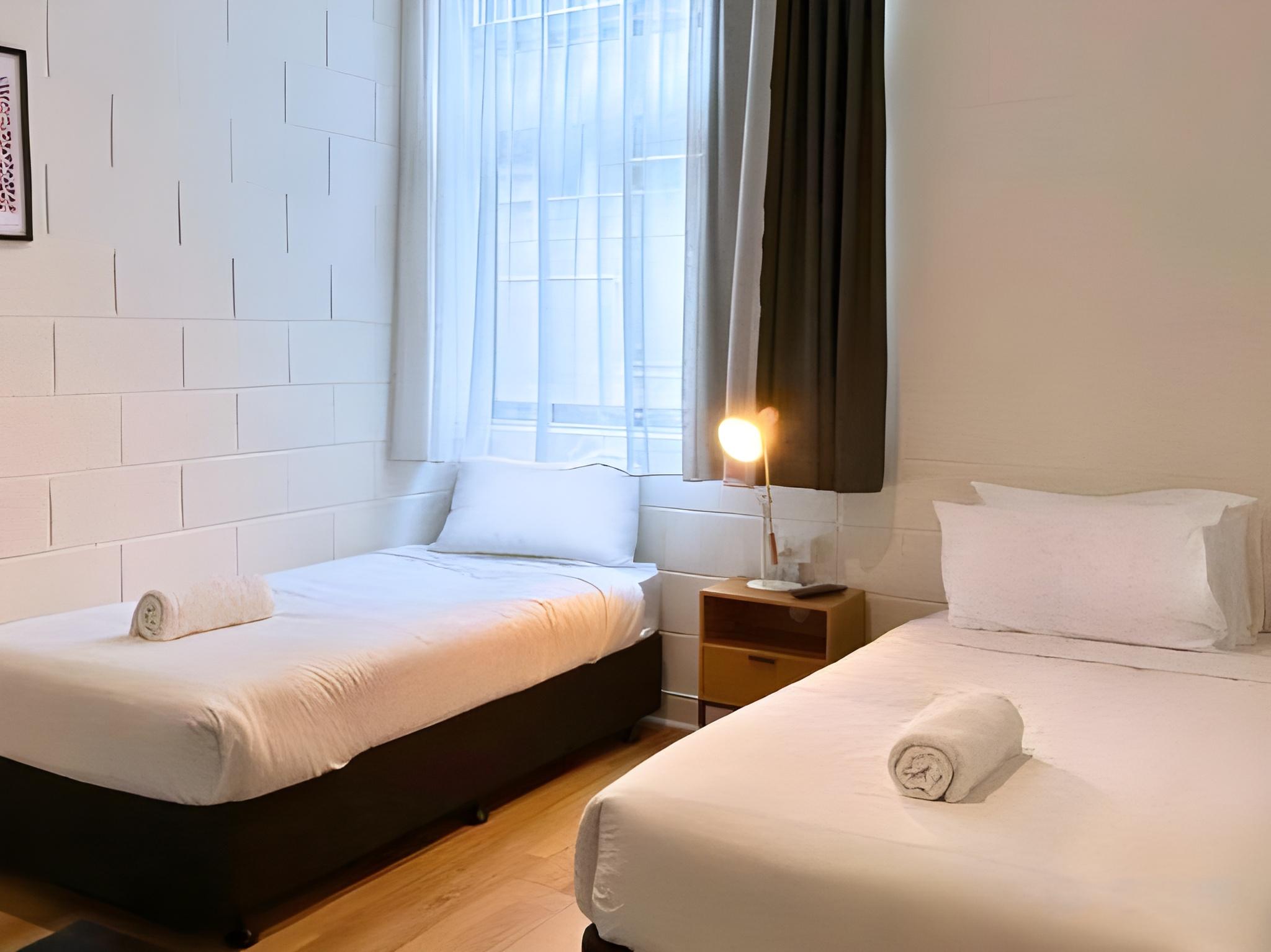 Private, Twin Beds