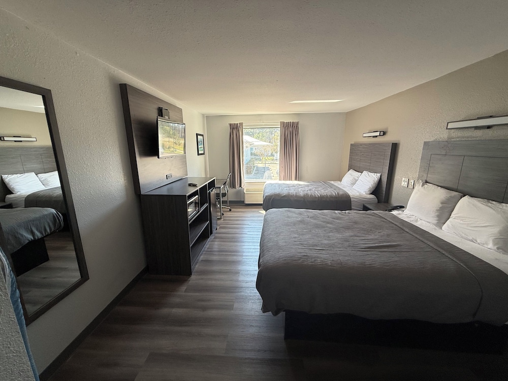 ROOM, 2 QUEEN BEDS