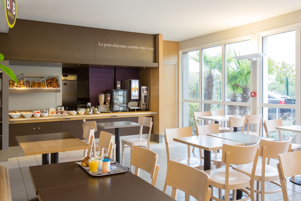 B&B HOTEL Valenciennes Marly 26/39
