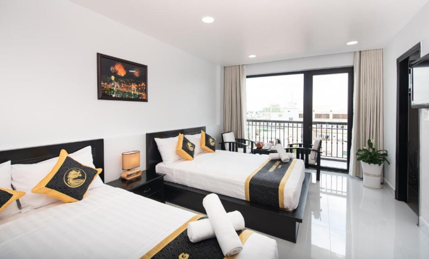 Deluxe, Double or Twin Bed, City View