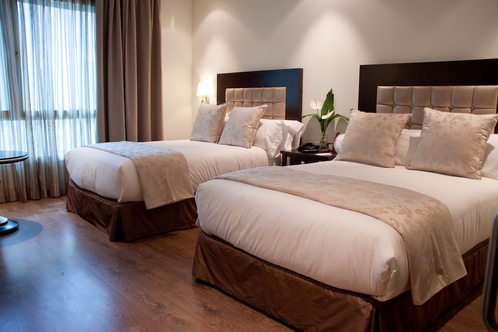 Crowne Plaza Madrid Airport Hotel 19/76