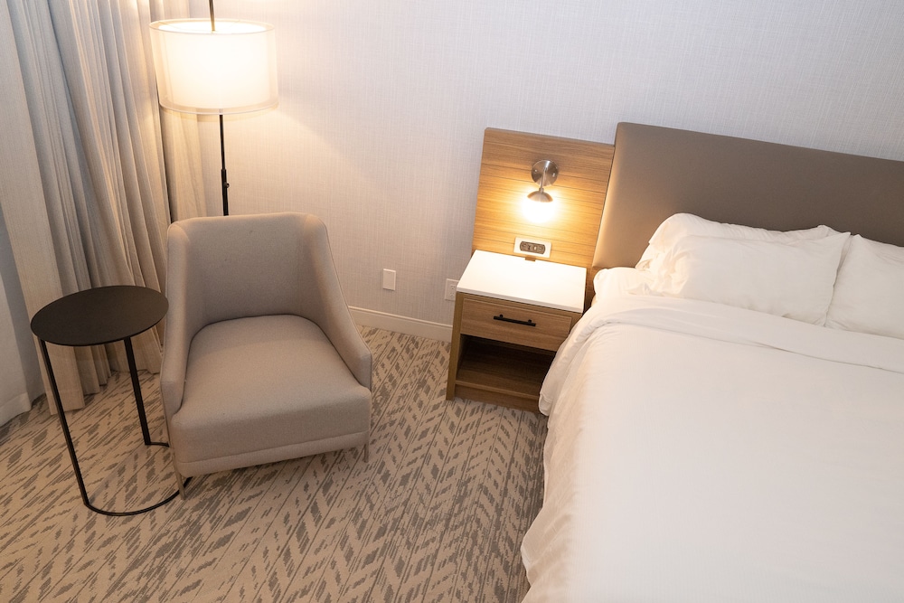 Delta Hotels by Marriott Toronto Markham 12/42