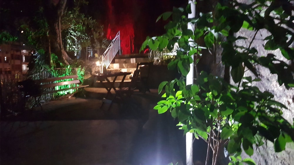 ICARAI SUITES 30/63