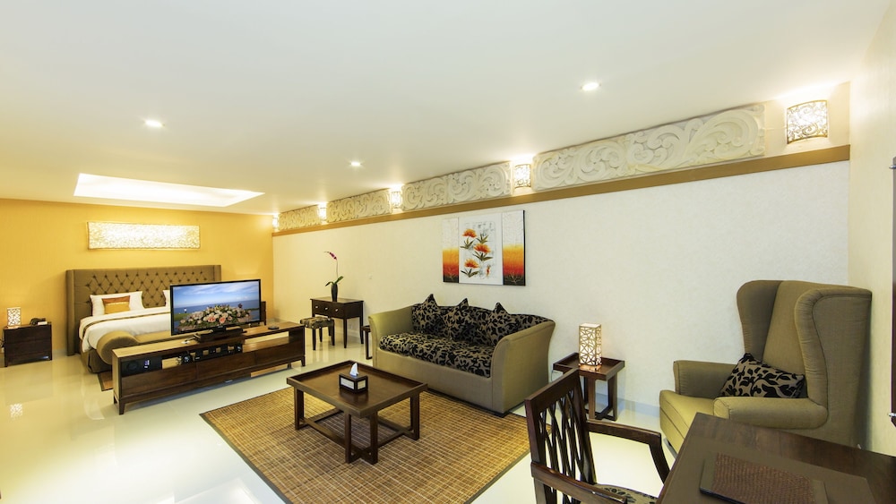 Flamingo Dewata Suite 68/87