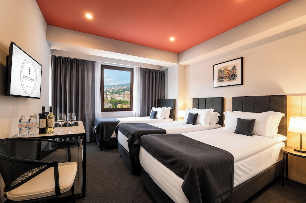 Deluxe, Triple, 3 Beds, City View
