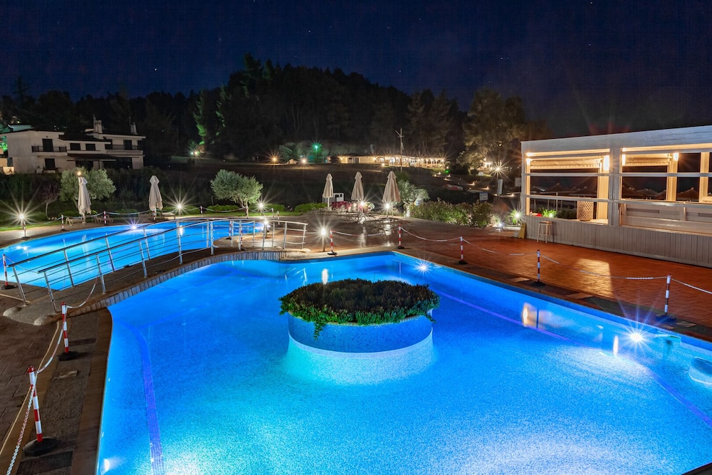 Elani Bay Resort 44/50