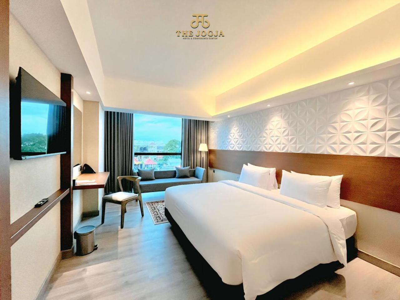 Room, Double Bed