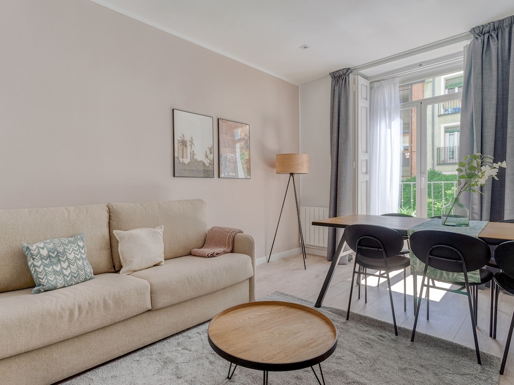 limehome Madrid Calle Ave Maria 20/50