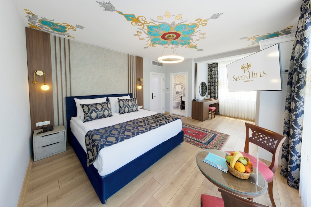 Seven Hills Hotel 30/65