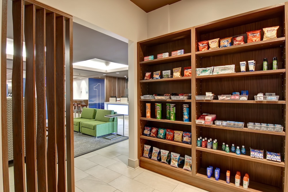 Holiday Inn Express Kamloops 48/74