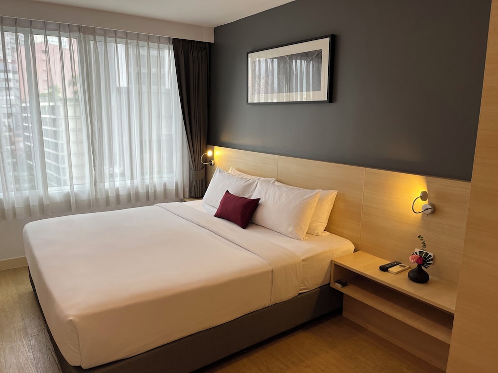 EXECUTIVE, DOUBLE BED
