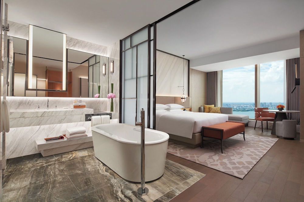 غرفة بسرير كينج بإطلالة على البحيرة، Hyatt Regency Changshu Kuncheng Lake 6/8