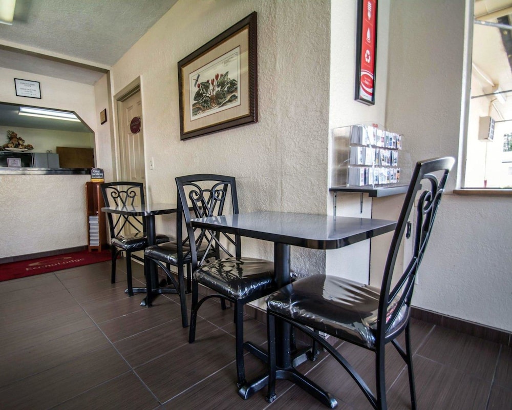 Fort Lauderdale Gardens Inn & Suites 11/14