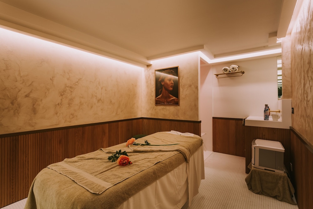 Grand Hotel Tonic 34/76