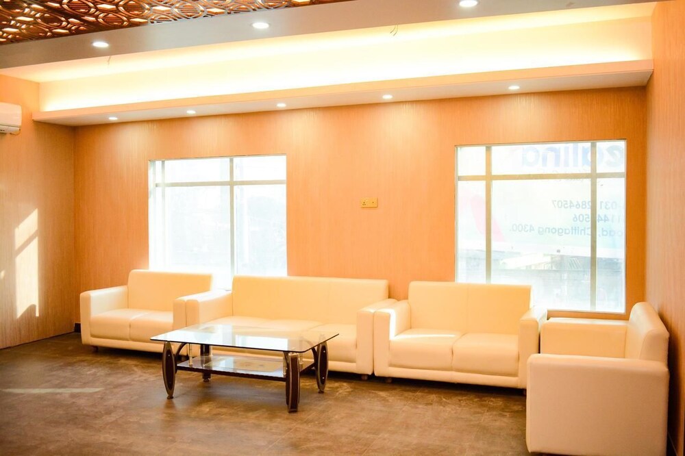 The Alina Hotel and Suites 22/29