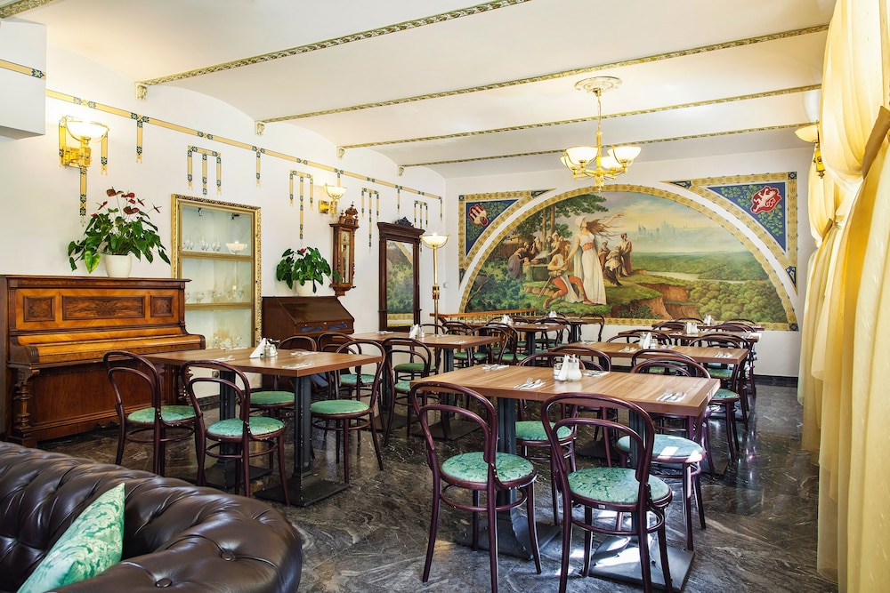 Taurus Hotel Prague 59/65