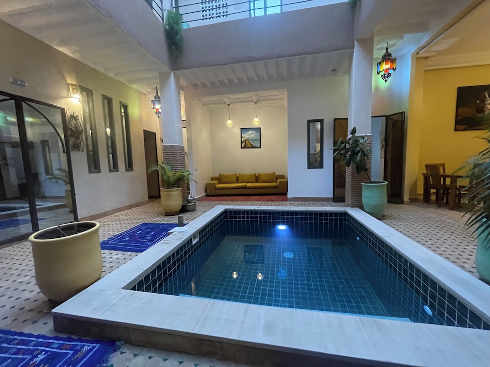 Riad Samarine 17/42