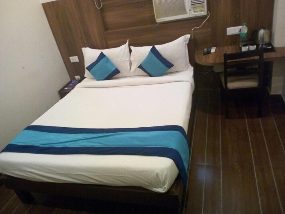 Mint Eclat Suites 6/31